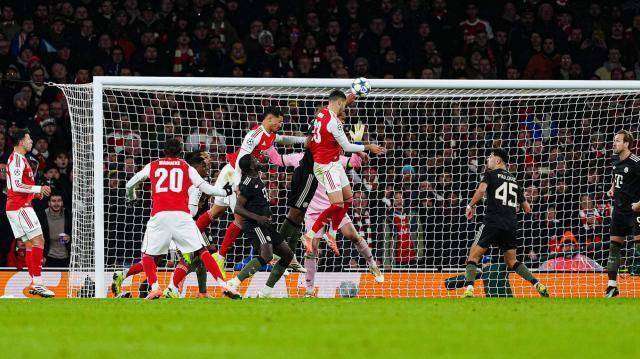 包含转折点！阿森纳强势反弹，中超集结日攻防权衡，更衣室稳定，更衣室氛围转暖的词条爱游戏官网