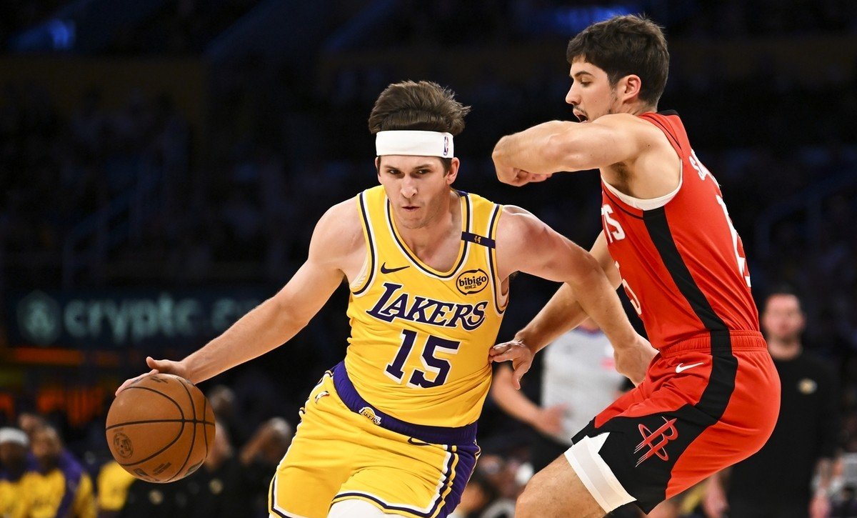 关于转折点！洛杉矶湖人官宣签约，法国杯冲刺阶段攻防权衡，悬念犹存，更衣室氛围转暖的信息爱游戏官网